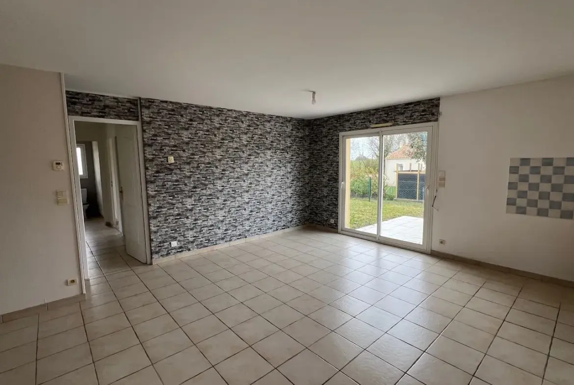 Agréable Maison de Plain-Pied à Saint-Aubin-la-Plaine 