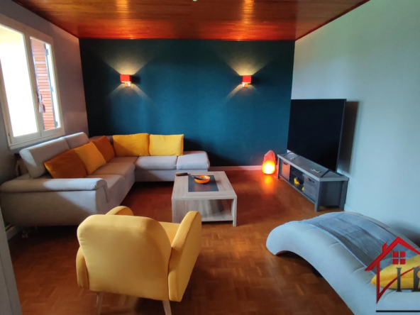 Maison 2 chambres avec terrain constructible à Louhans 