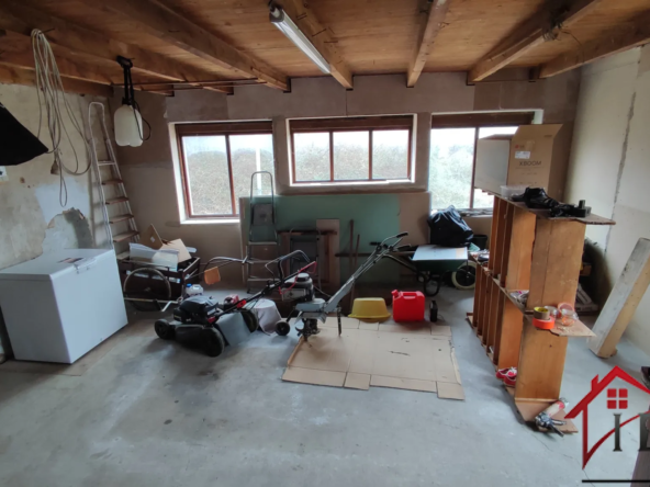 Maison 2 chambres avec terrain constructible à Louhans 