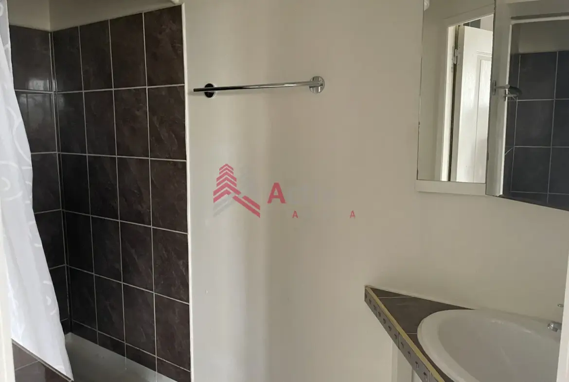 Joli studio meublé à Rians - Idéal investissement 