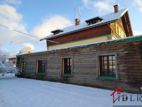 Maison de caractère à Gerbepal, 10 pièces, 277 m² avec potentiel 