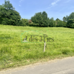 Terrain constructible de 1 200 m² avec vue montagne à Taurignan-Castet