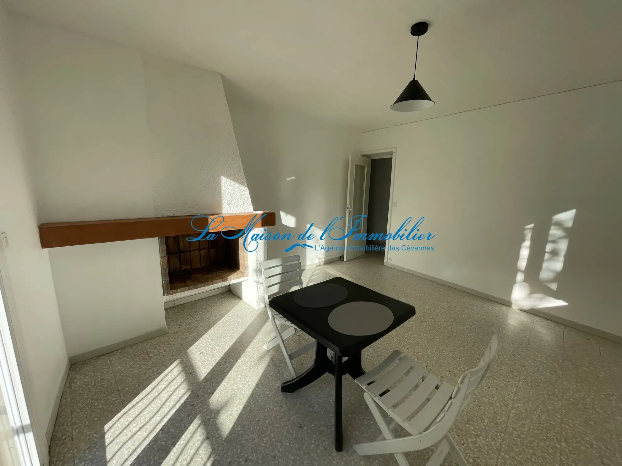 À vendre : Appartement F3 lumineux à Anduze avec balcon et parking 