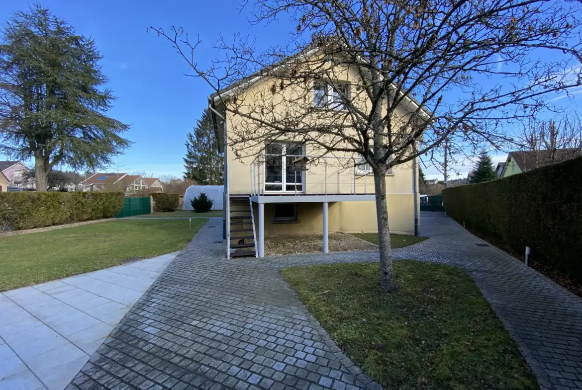 Maison spacieuse à Valdoie avec 5 chambres et jardin 