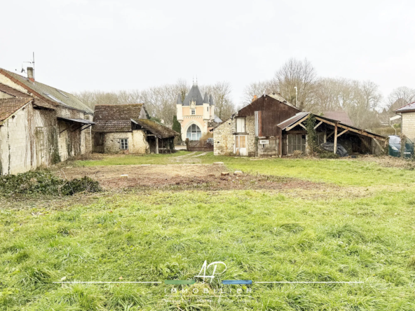 Vente de bâtiment artisanal avec annexe à Beire le Châtel 