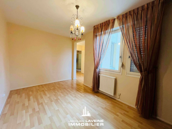 À vendre : Grand appartement 3 pièces à Metz-Sablon 