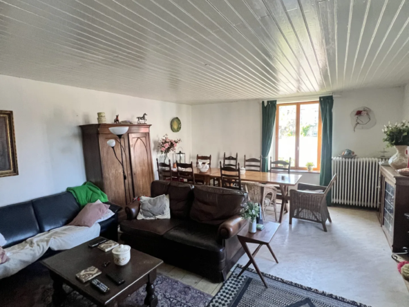 Maison de village à vendre à Vernois sur Mance 