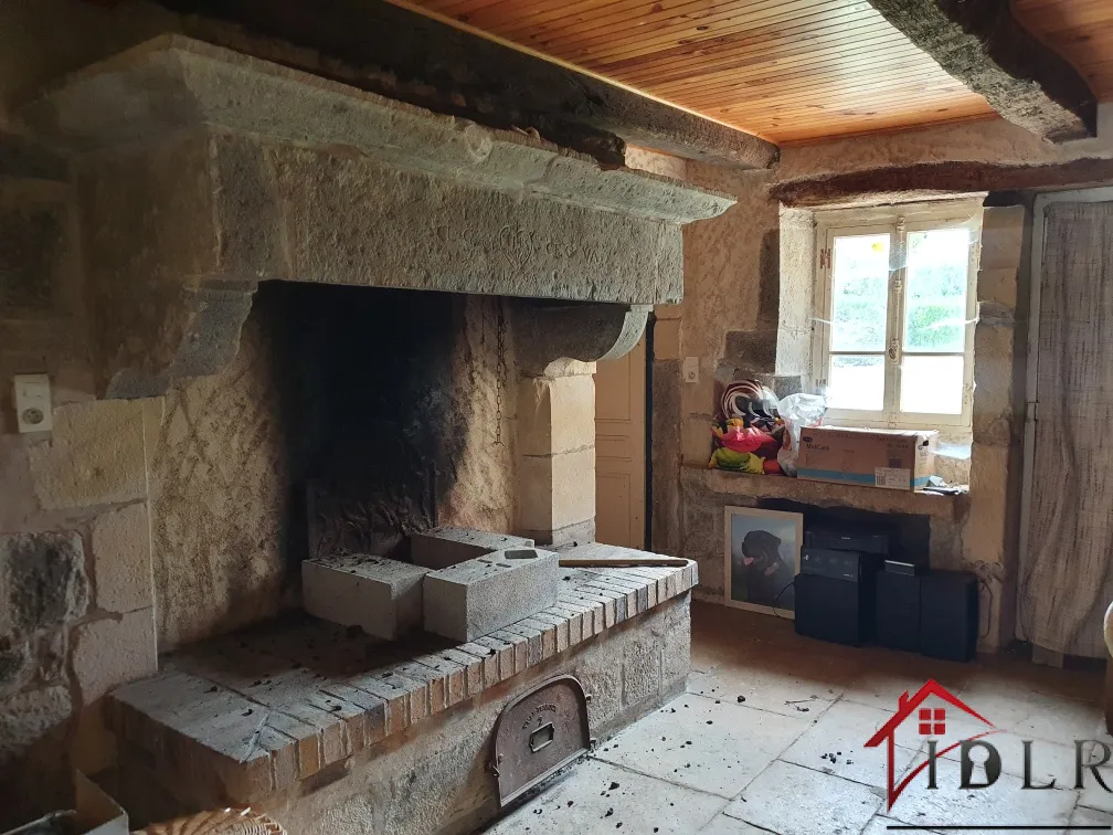 Maison individuelle de caractère année 1766 à vendre à Lambrey 