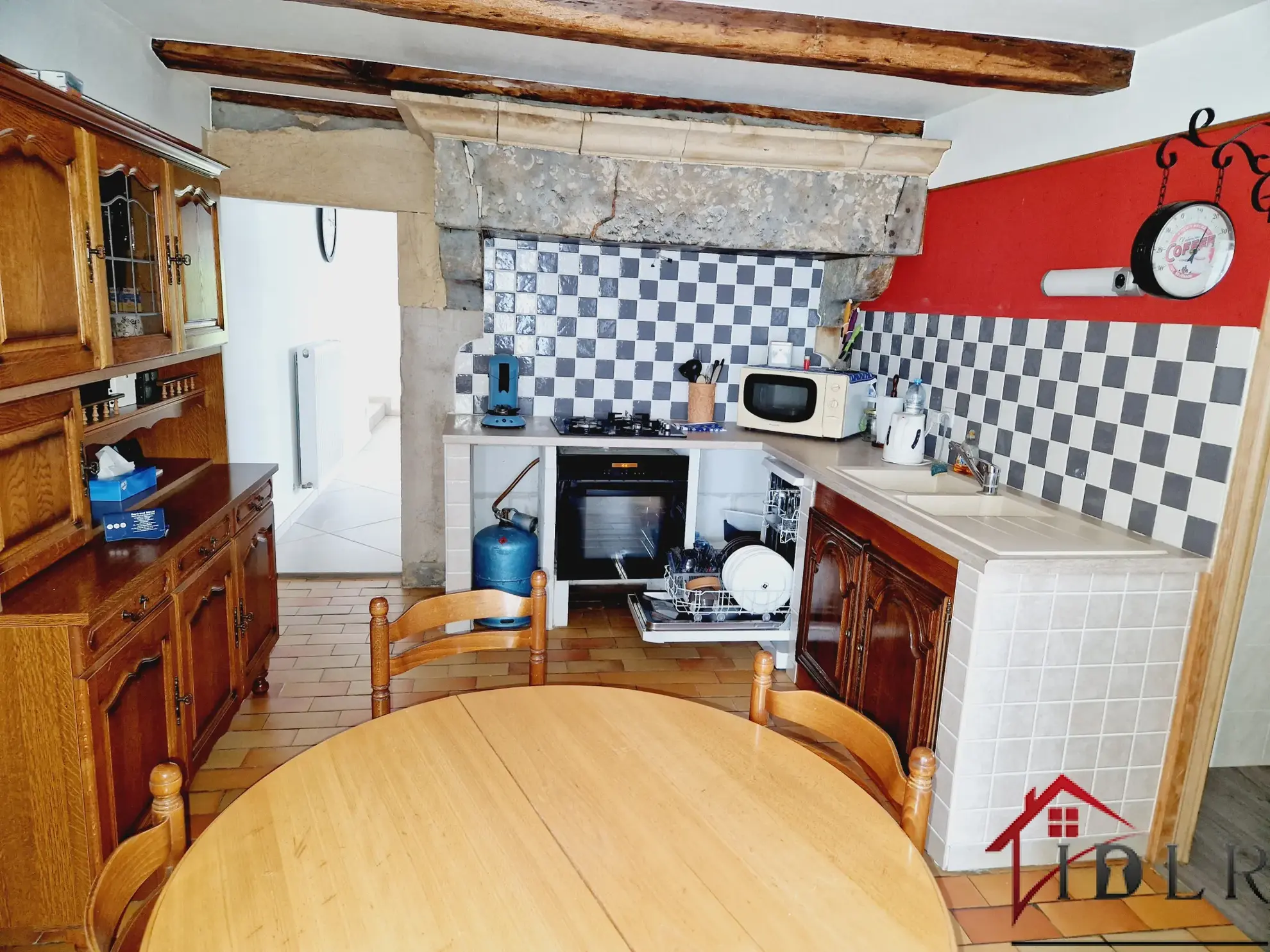 Maison individuelle de caractère année 1766 à vendre à Lambrey 