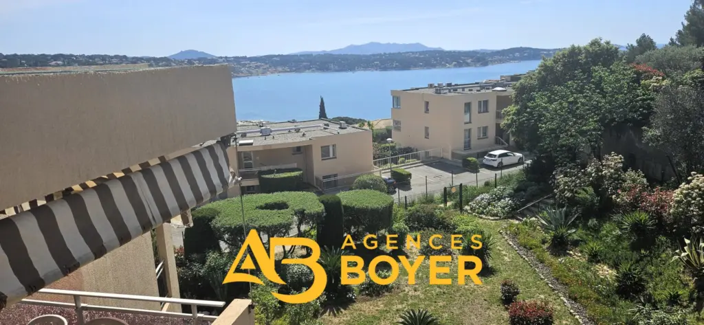 Studio avec Vue Mer à Bandol - Terrasse et Parking Privé