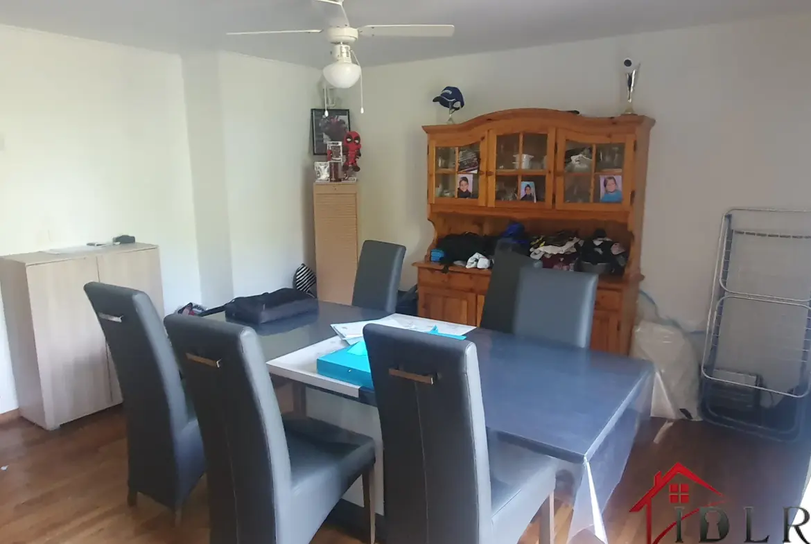 Maison de village à Roches sur Marne - 3 chambres avec jardin 