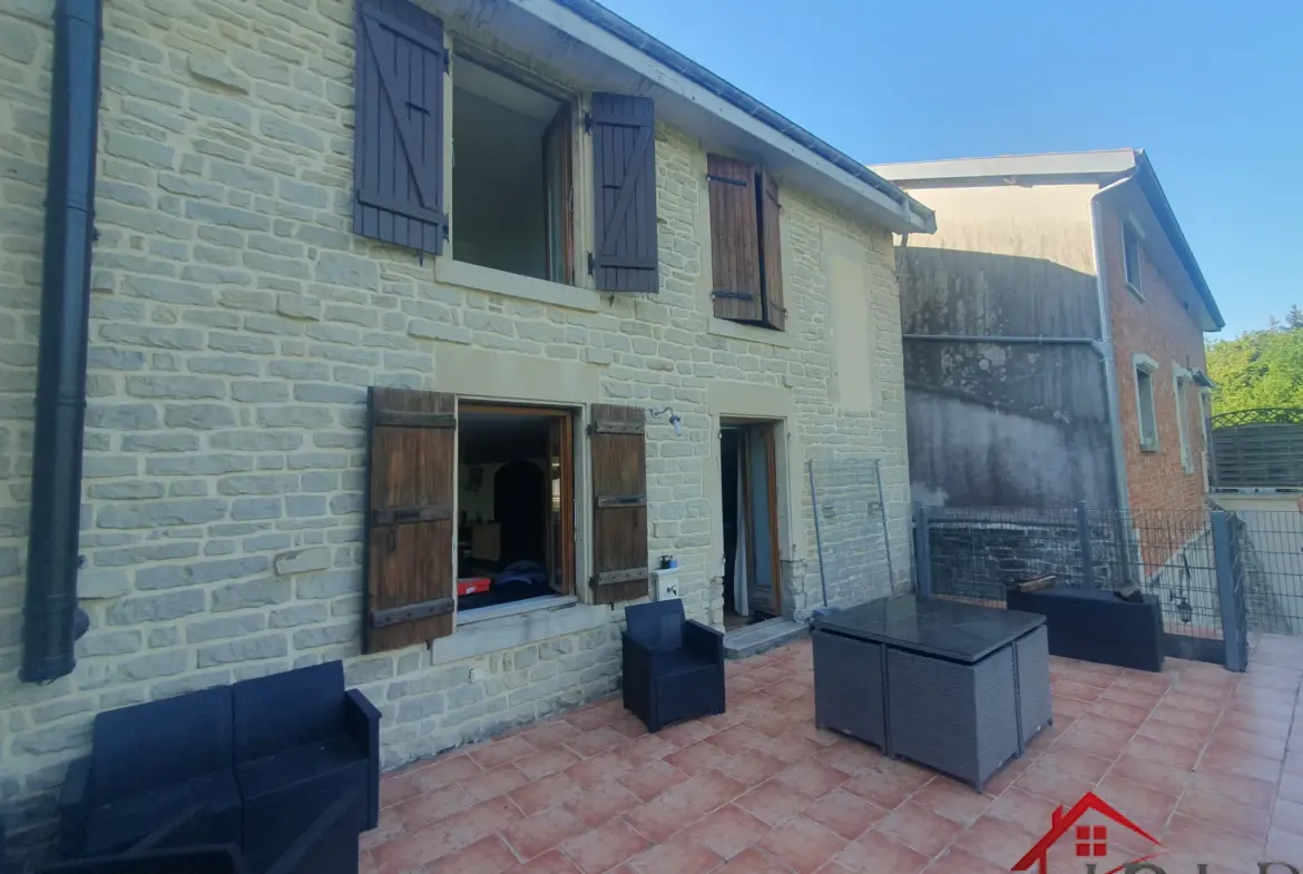 Maison de village à Roches sur Marne - 3 chambres avec jardin 