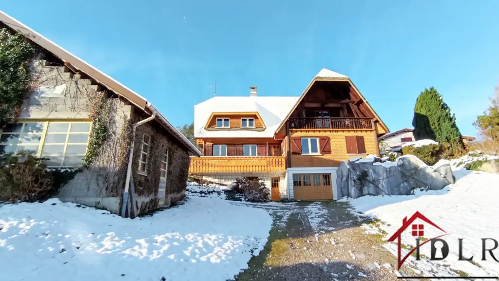 Maison de caractère à vendre à Brouvelieures - 5 pièces