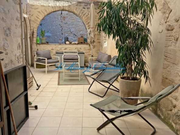 Maison de village en pierres rénovée à Vézénobres 