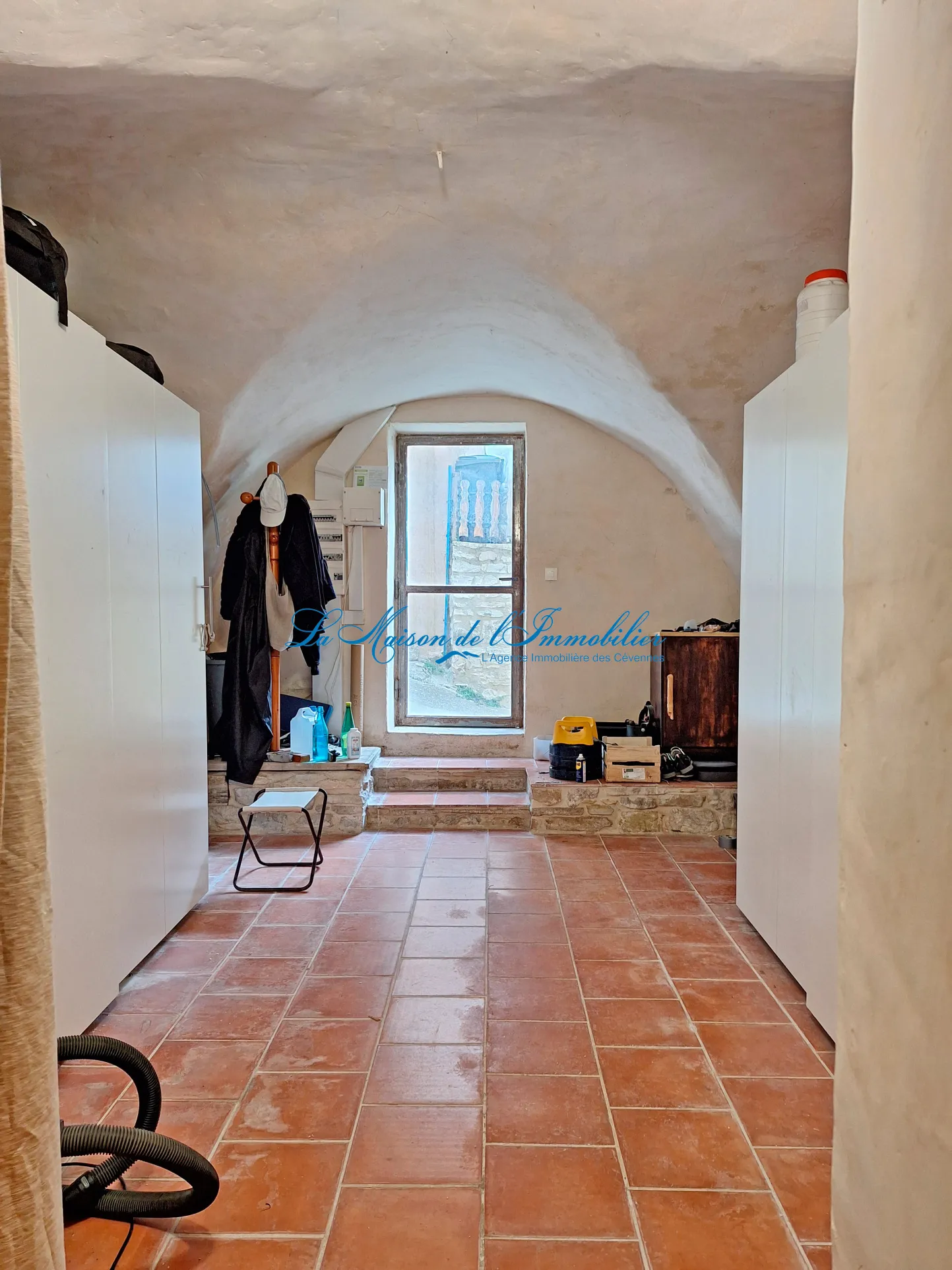 Maison de village en pierres rénovée à Vézénobres 
