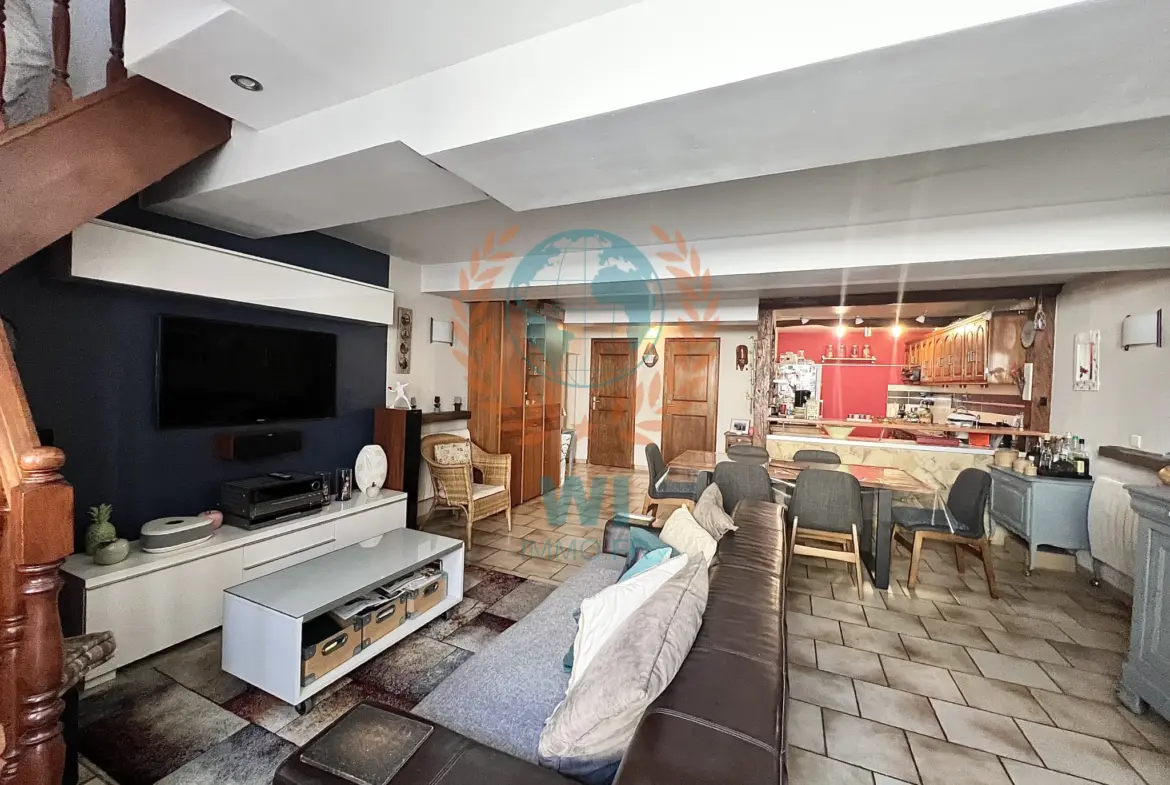 Triplex spacieux de 5 pièces au coeur de Trans en Provence 