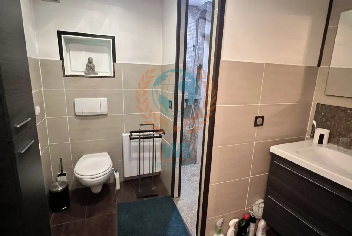 Triplex spacieux de 5 pièces au coeur de Trans en Provence 