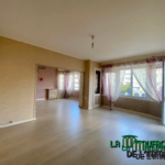 Appartement F6 avec balcon sur la place Fourneyron à Saint-Étienne