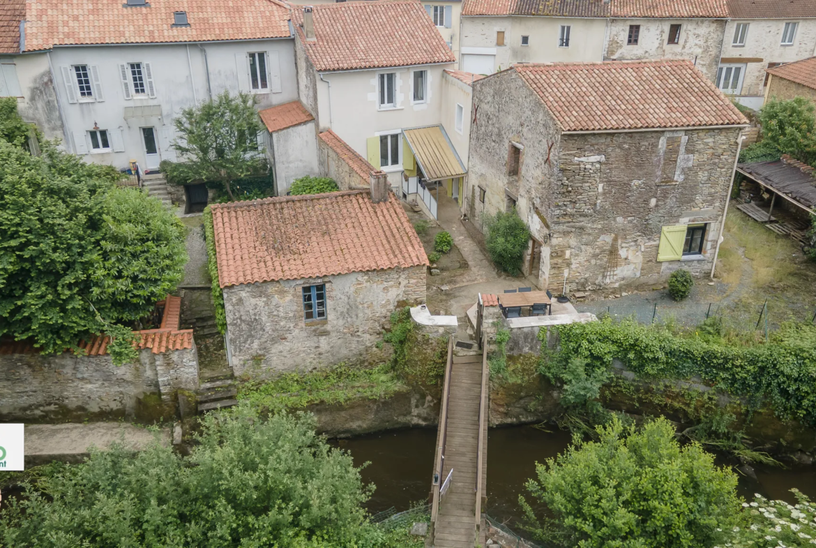 Maison de 145 m² à Mareuil-sur-Lay avec jardin au bord du Lay 
