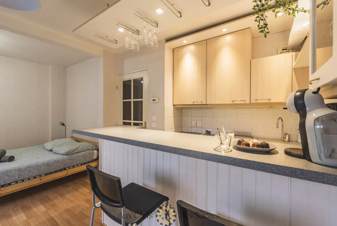 À vendre : Grand studio avec terrasse à Reims secteur Moissons 