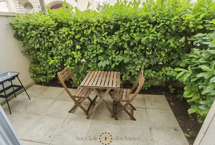 À vendre : Grand studio avec terrasse à Reims secteur Moissons 