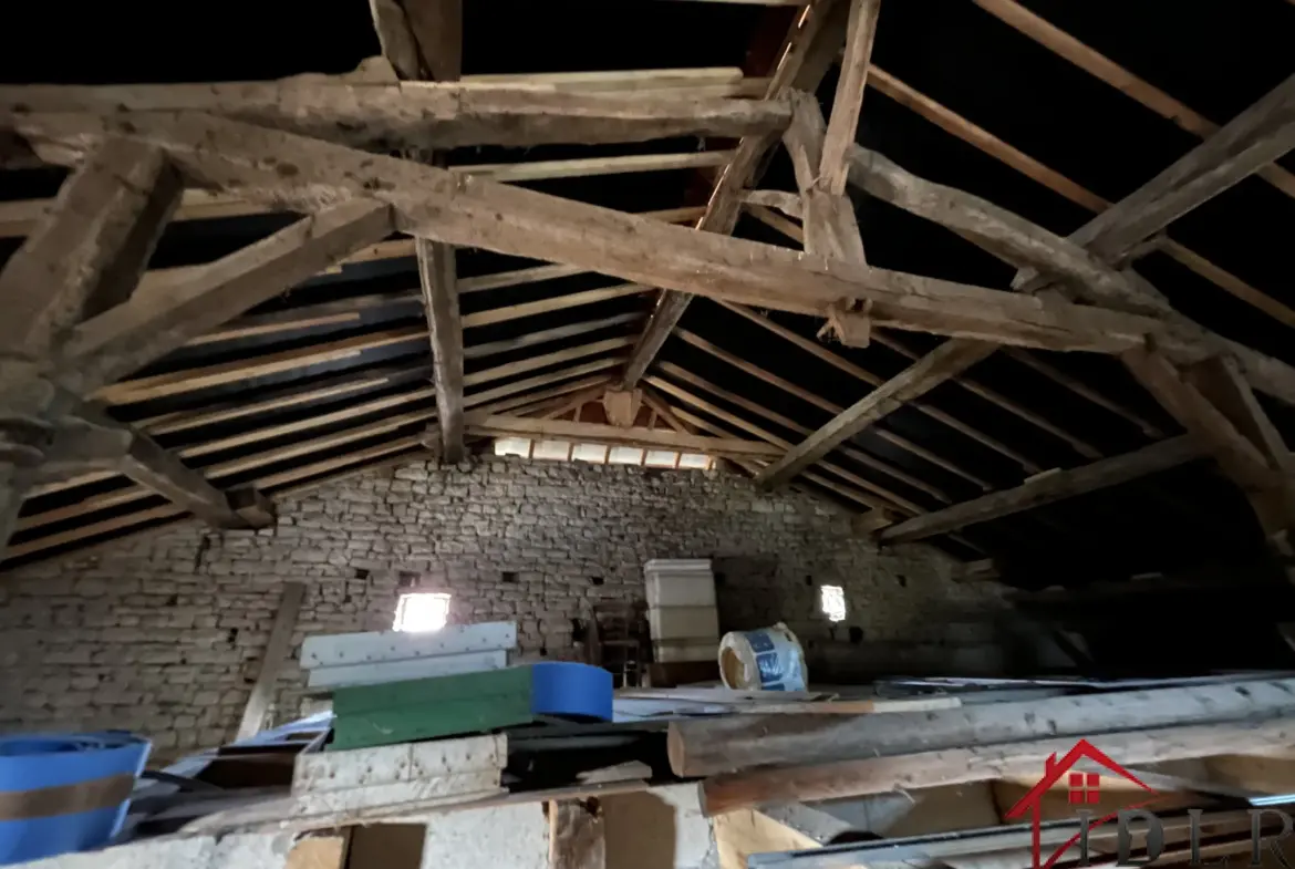 Maison rénovée de type F5 à vendre en Haute-Saône 