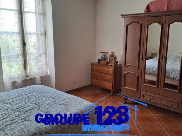 Maison familiale spacieuse à vendre à Villiers-sur-Tholon 