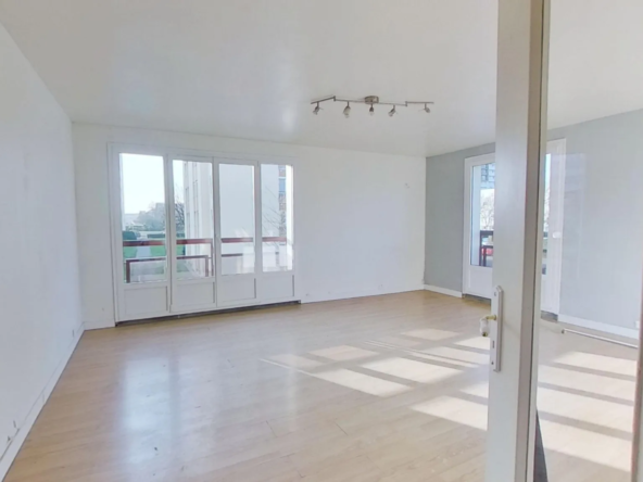 Caen, résidence Jean Racine, appartement 3 pièces avec parking et cave 