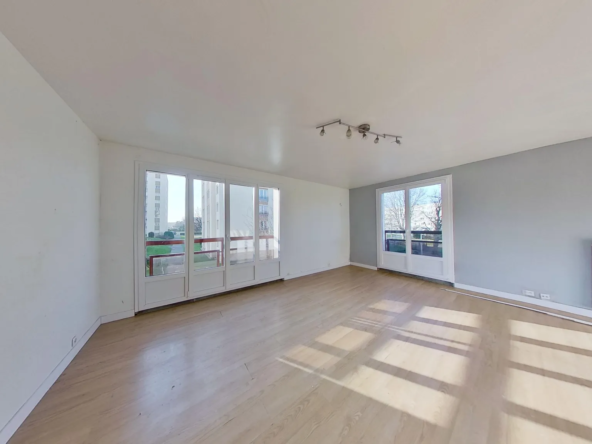 Caen, résidence Jean Racine, appartement 3 pièces avec parking et cave 