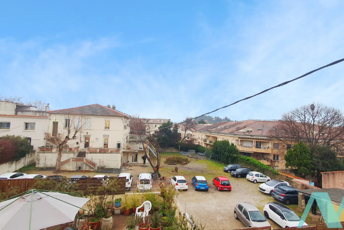 Appartement T3 lumineux à vendre à Draguignan 