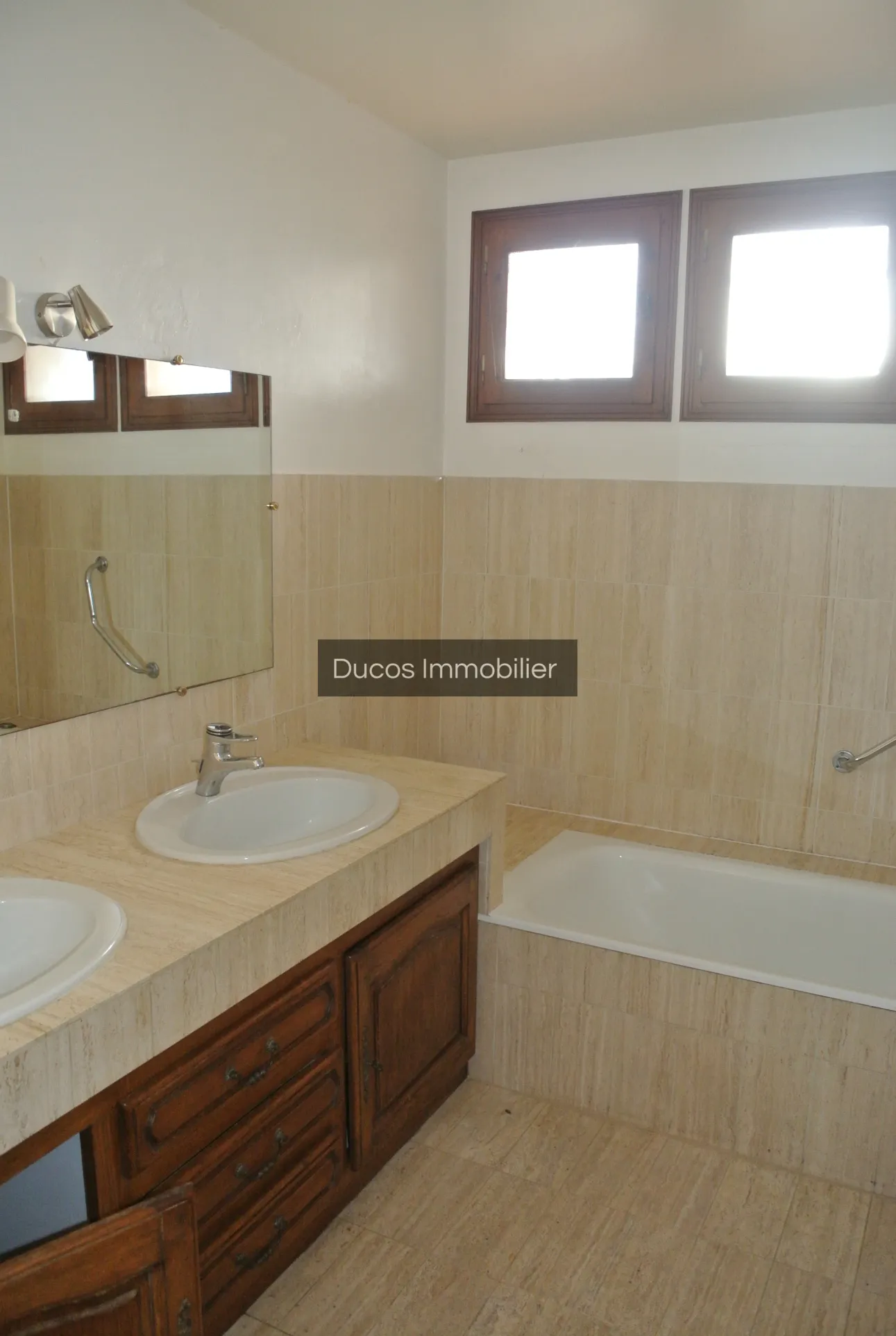 Maison de charme à vendre à Fourques-sur-Garonne 