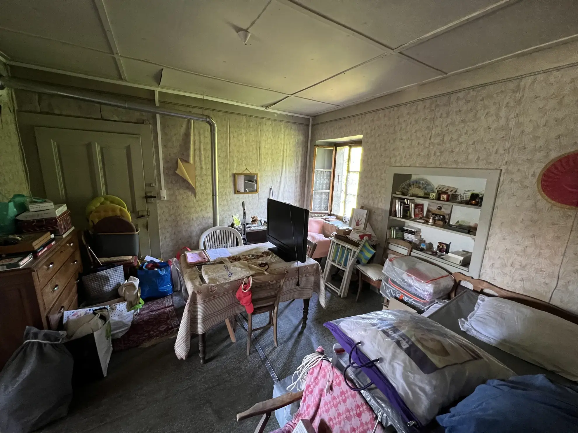 Ferme à rénover de 200 m² à vendre à VETRAZ-MONTHOUX pour 299 000 € 