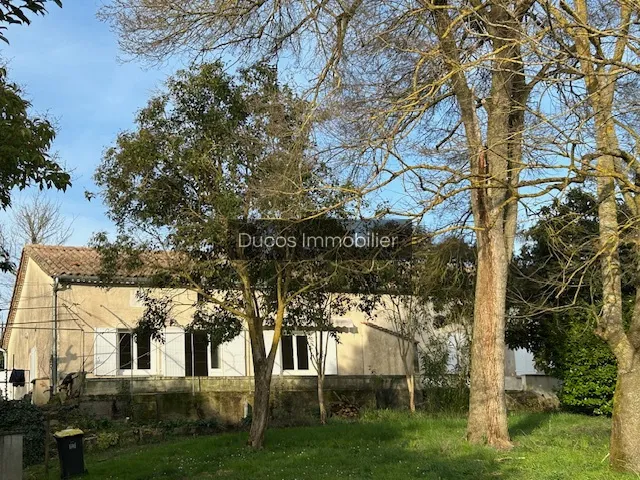 Ancienne ferme rénovée à Marmande avec 2 logements 