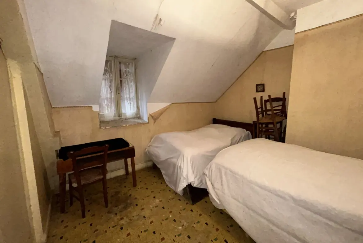 Maison à Saint Salvadour en Corrèze à rénover 