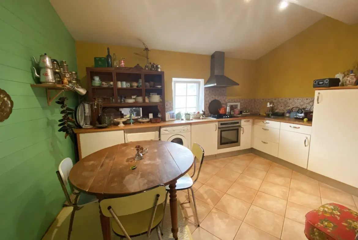 Maison de ville avec jardin à Langon - Idéale pour habitation ou investissement 