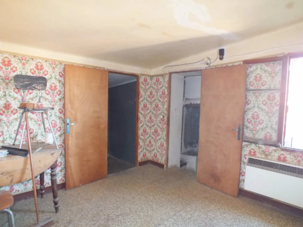 Maison de village à rénover à Fuveau - 75 m² avec dépendances 