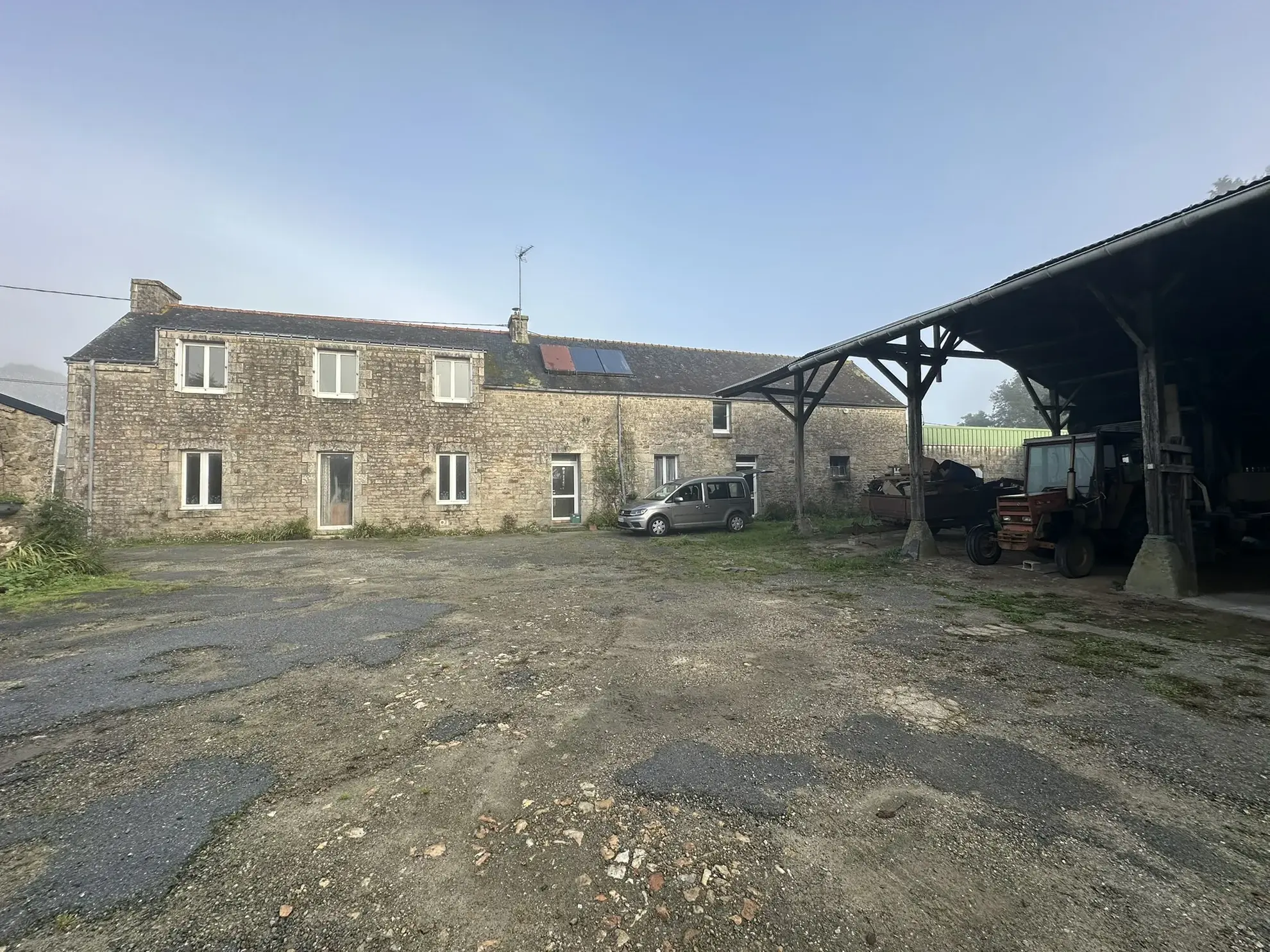 Ensemble immobilier à vendre à Pluméliau 