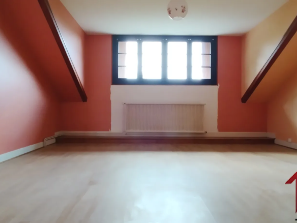 Pavillon cinq chambres à vendre à Chaumont - 175 m² 