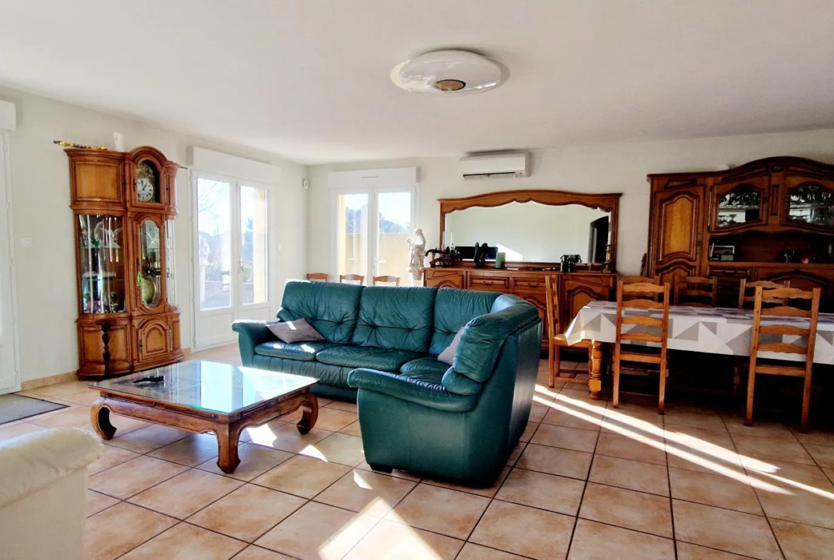Villa rénovée de 117,25 m² à vendre à Bollène 