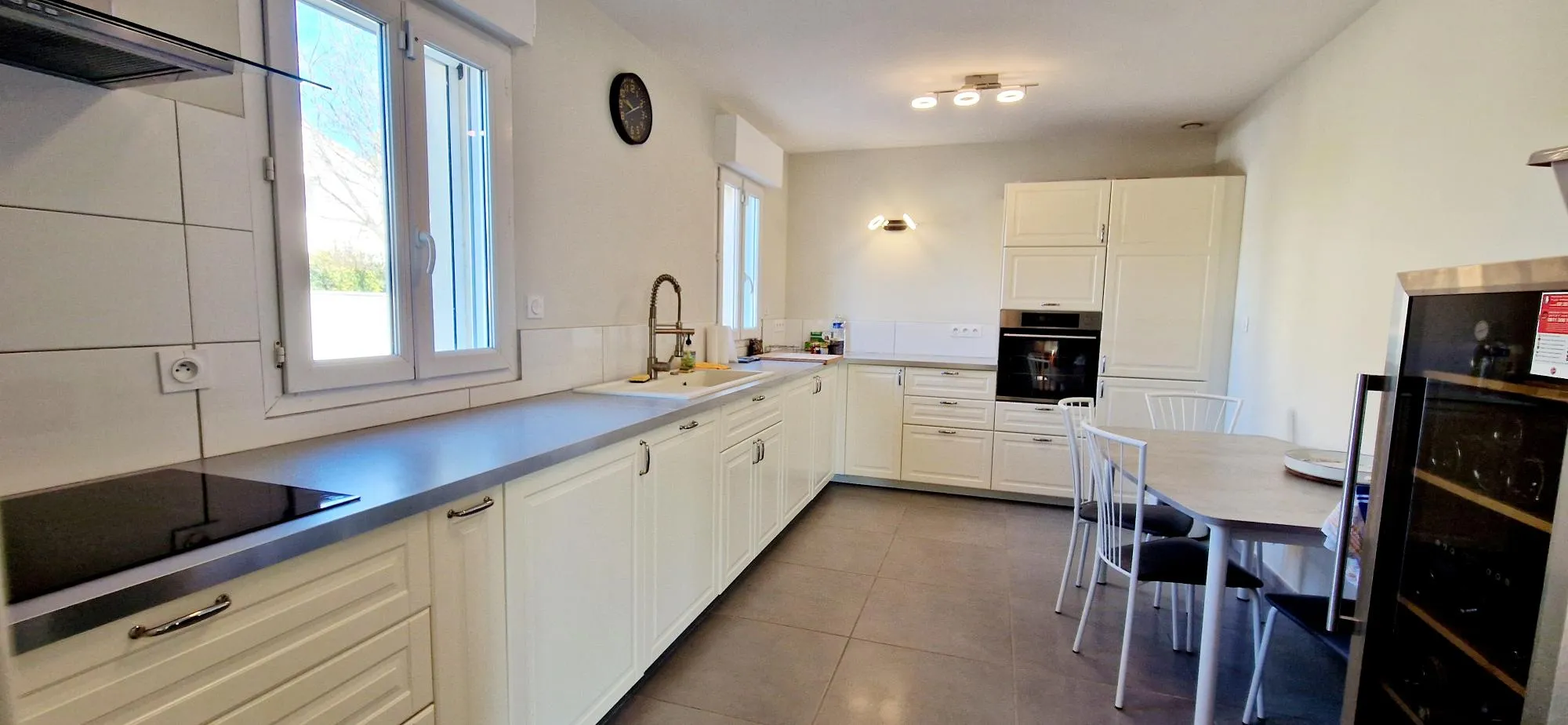 Villa rénovée de 117,25 m² à vendre à Bollène 