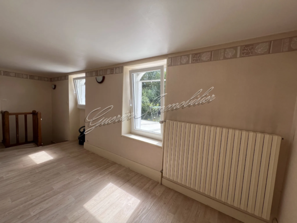 Maison familiale avec vue imprenable à La Marche - 161 000 € 