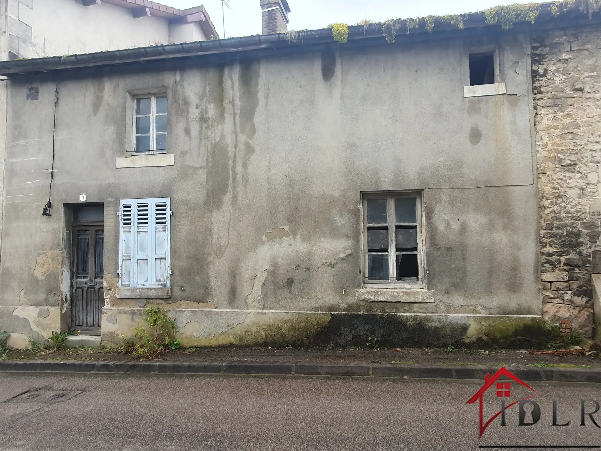 Investissement : Deux maisons à restaurer près de Saint-Dizier 
