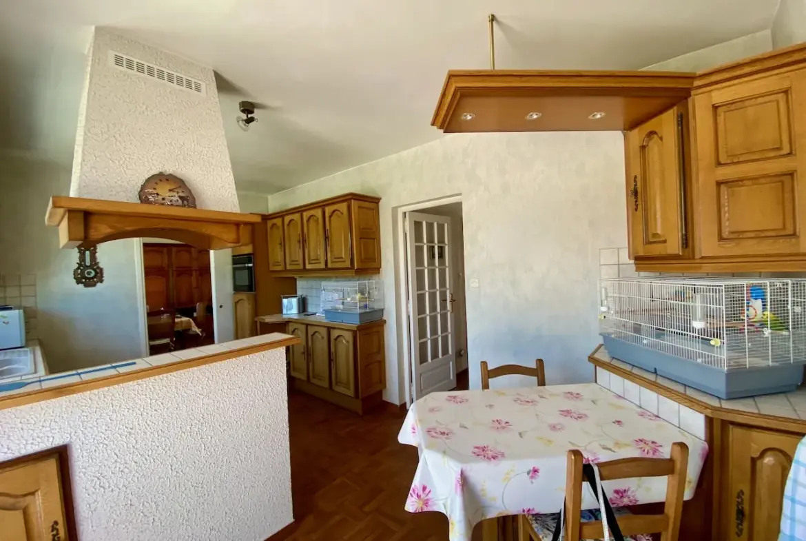 Maison individuelle à vendre à Maubeuge - 4 chambres, jardin 