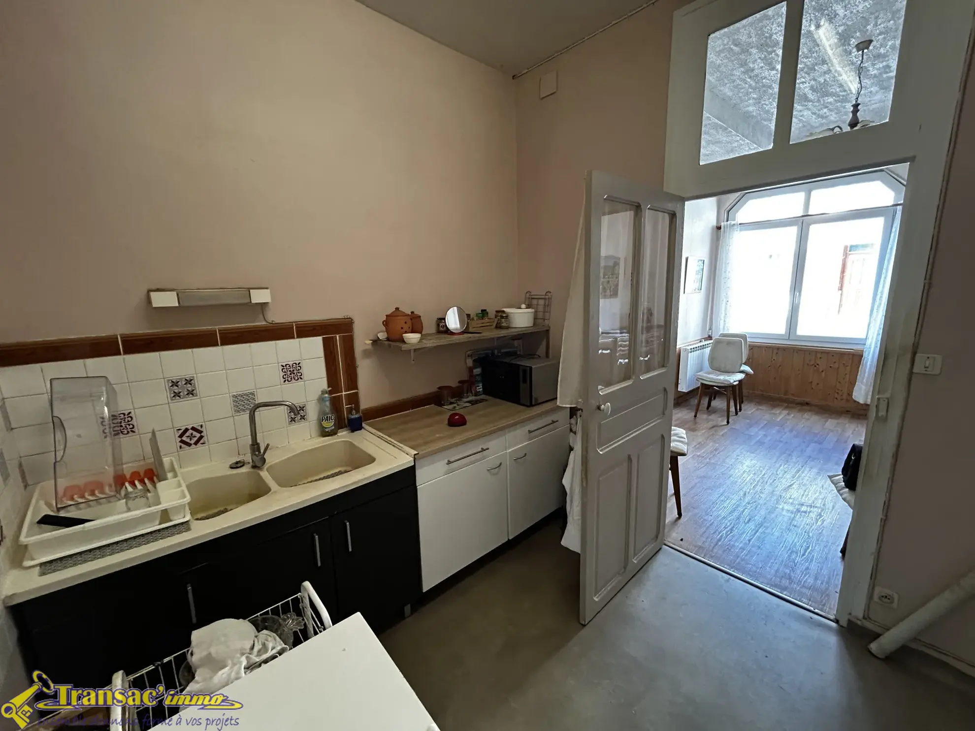 Maison de Village 96 m² à Lachaux avec Cour et Grange 