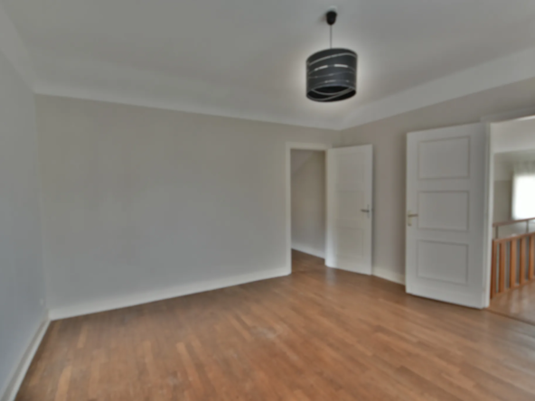 Maison atypique à vendre à Brive la Gaillarde - 84 m² 