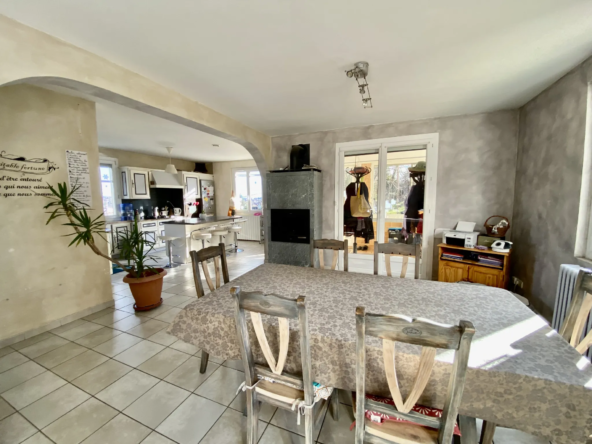 Maison lumineuse 86 m² à Annonay à 195 000 € 