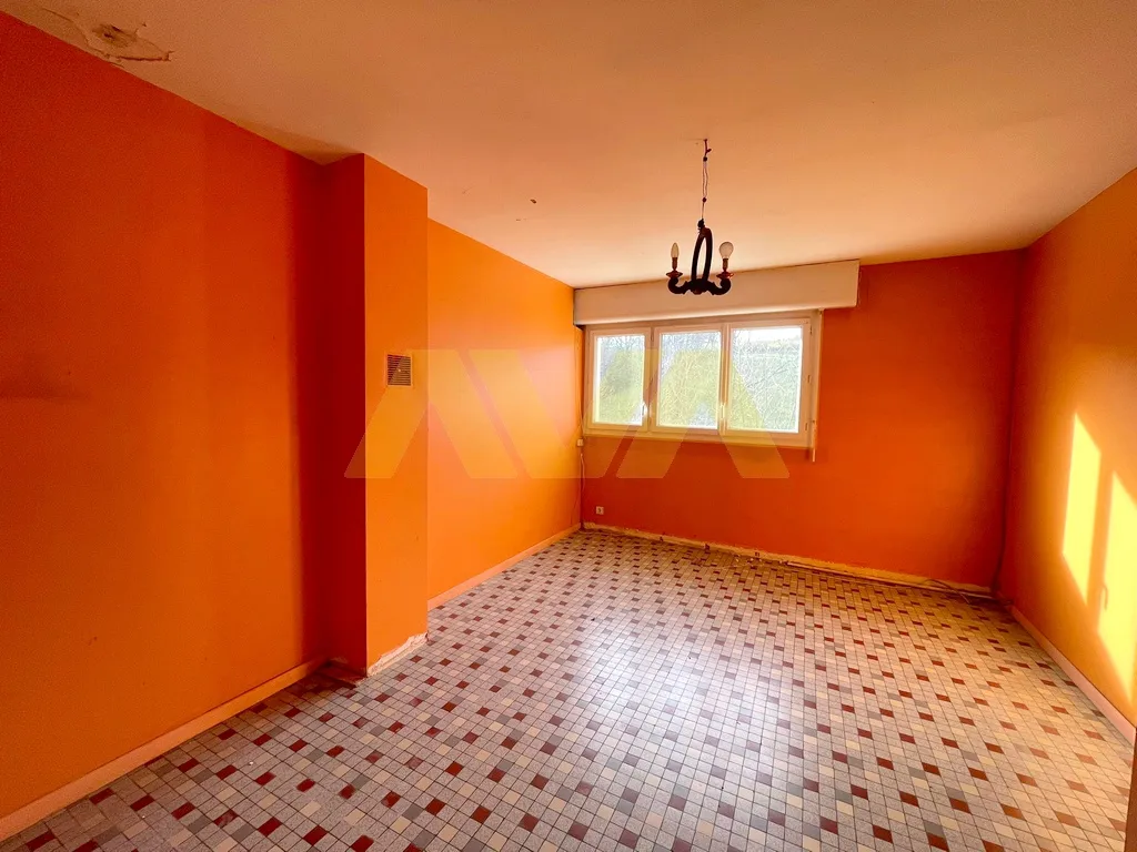 Maison mitoyenne des années 60 à Garindein 