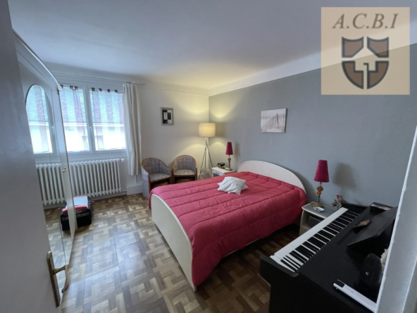 Maison spacieuse à Vendôme, 10 minutes du centre-ville avec jardin clos 