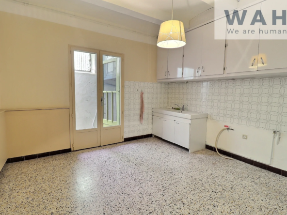 Maison de Ville 6 Pièces 140m² avec Cour à Lunel 