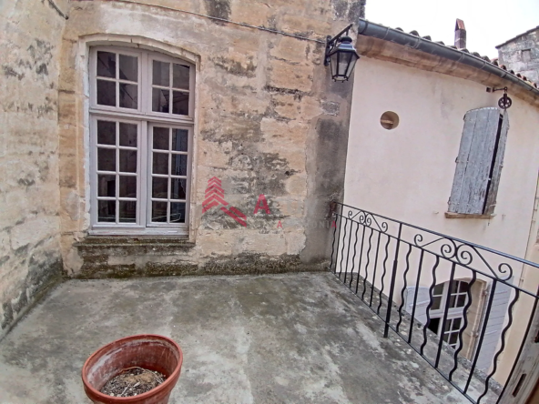 Maison de maître à rénover à Beaucaire - 525 m²